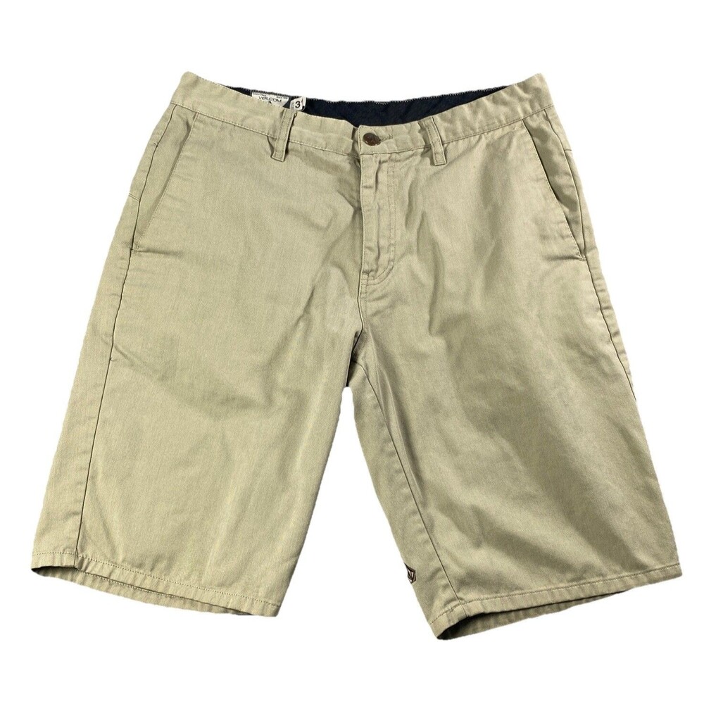 Volcom Shorts Size 31 (waist 33”)